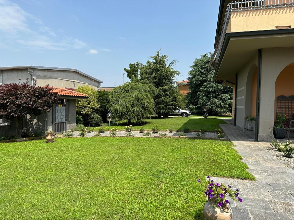 Villa 2 Cassano dʼAdda Esterno foto